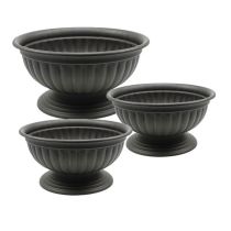category Plastic planters