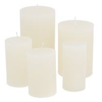 Product Solid coloured candles white different sizes