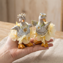 Product Decorative Duck Figures in Floral Dress – Set of 2 – 11cm