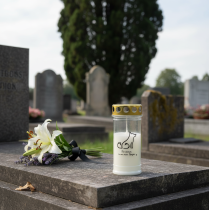 Product Grave light dog grave candle for animals white Ø7cm H16.5cm