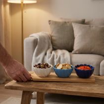 Product Tapas bowls Ceramic bowls on tray Blue and white 40×10cm