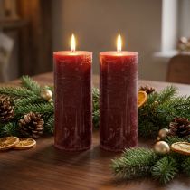 Product Dark red pillar candles with marble look, 85x200mm, set of 2 – long burning time for romance and festivity
