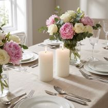 Product Solid colored candles white 85x150mm 2pcs