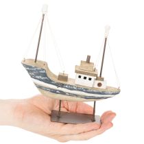 Product ProductName  
Wooden Decorative Ship with Stand – 20cm  

ProductDescription  
```html
<h2>Maritime Wooden Decorative Ship with Stand for Nautical Home Styling</h2>  

<p>Bring a touch of the seaside into your home with this charming wooden decorative shi