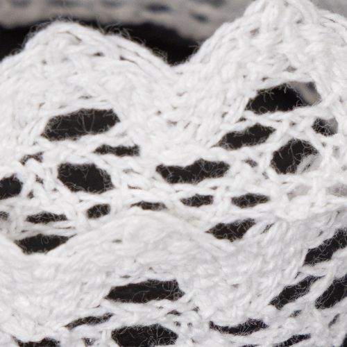 Decorative lace ribbon, fine
