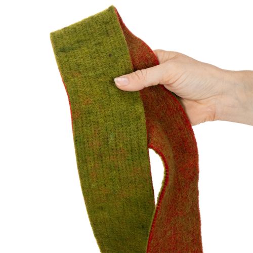 ProductName100% Wool Felt Pot Band, Red and Green, 7.5 cm Wide, 5 m Long for Home and Floral Decoration/ProductName
ProductDescription<h2>Red and Green Wool Felt Pot Band for Home Decoration</h2>
<p>This two colour pot band is a strip of felt made from 10 | Floristik24.co.uk