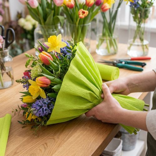 Florist crepe paper May green