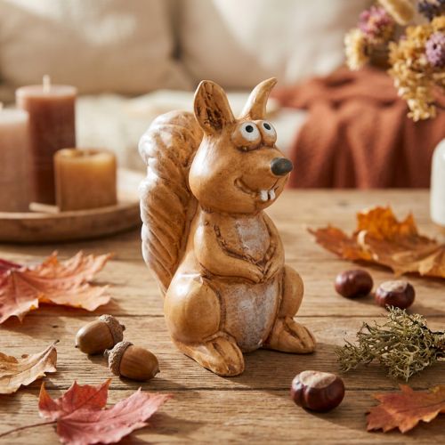 Product Sitting squirrel figurine for autumn decoration, 10cm