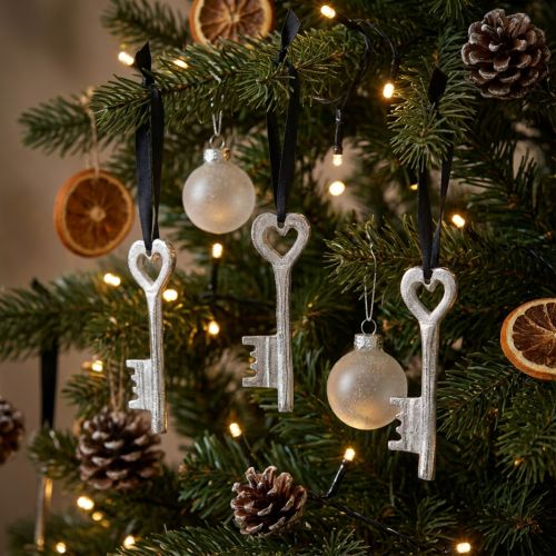 Decorative key silver decorative hanger metal 6x11cm 3pcs | Floristik24.co.uk