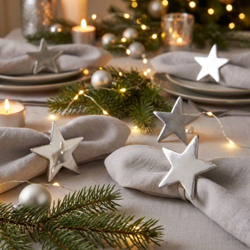 Star-shaped napkin holders,