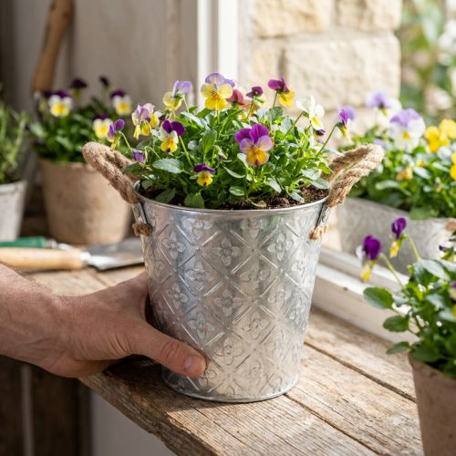 Metal planting pot, flower pot with handles, planter with floral pattern Ø18cm | Floristik24.co.uk