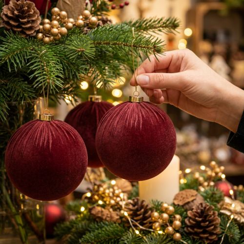Product Velvet Christmas Baubles in Burgundy, 15cm, Set of 3