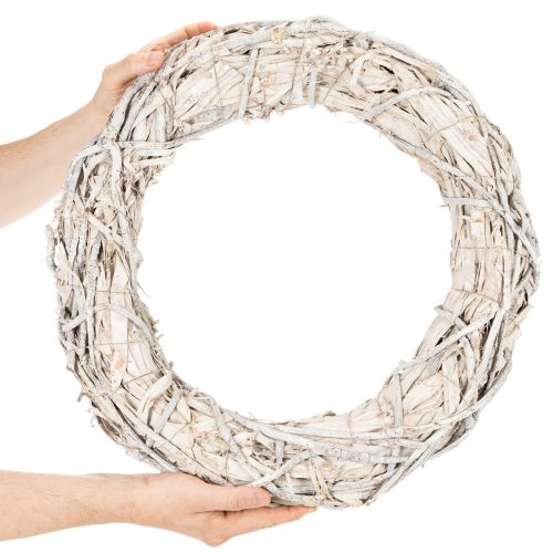 ProductName  
White Wooden Twig Wreath 50cm for Crafting and Decorating  

ProductDescription  
<div>  
<h2>White Wooden Twig Wreath for DIY and Decoration</h2>  
<p>This 50cm round twig wreath is crafted from natural wood and bark fibres with a subtle wh | Floristik24.co.uk