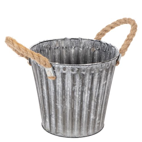Metal plant pot, decorative