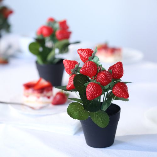 Artificial strawberry plant in pot artificial plant 19cm