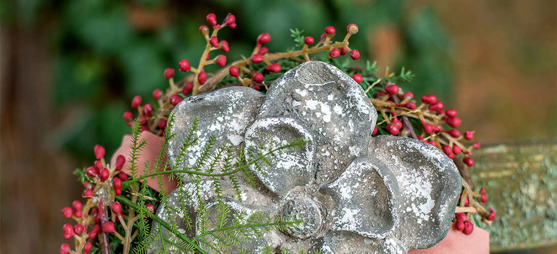 Grave decorations