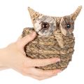 ProductName  
Handwoven Owl Basket for Home Decoration – 18cm  

ProductDescription  
<h2>Handwoven Owl Basket for Home Decoration</h2>  
<p>Crafted from natural water hyacinth materials, this decorative owl-shaped basket makes a charming addition to any  | Floristik24.co.uk